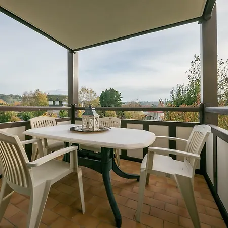 Cmg Tourgéville/ Appartement Deauville